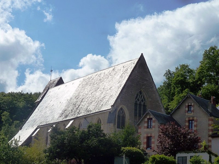 Derrière l'église - Nazelles-Négron