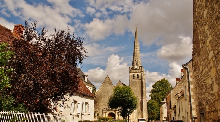  ²église Saint-Perpet - Neuil