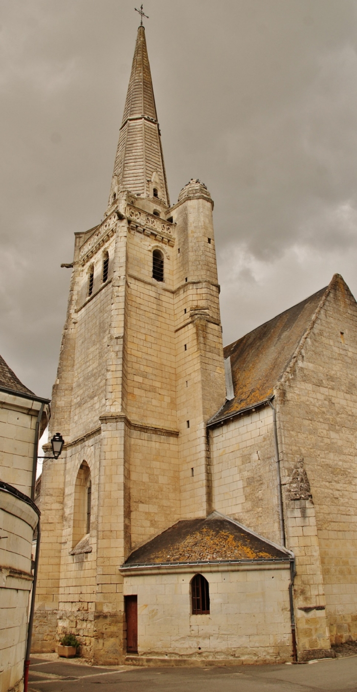  ²église Saint-Perpet - Neuil