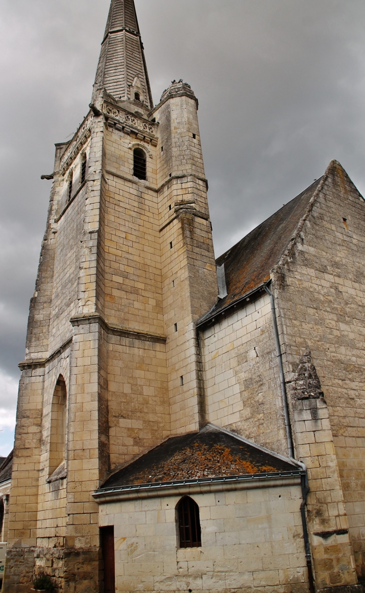  ²église Saint-Perpet - Neuil