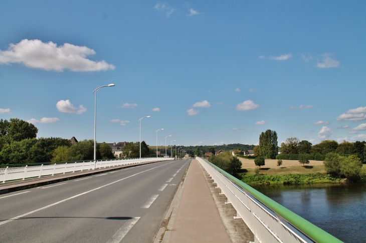 Le Village ( Pont sur La Vienne ) - Nouâtre