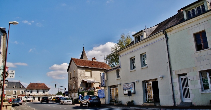 Le Village - Pouzay