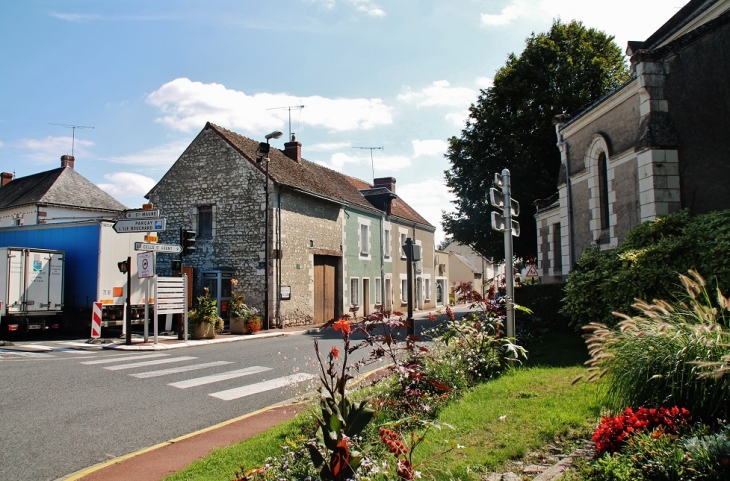 Le Village - Pouzay