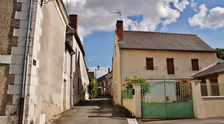 Le Village - Rilly-sur-Vienne