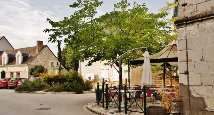 Le Village - Sainte-Catherine-de-Fierbois