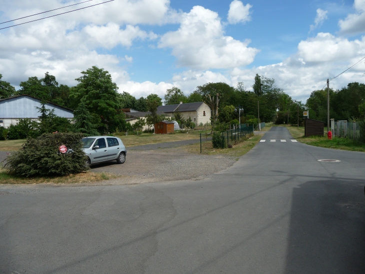 Bertignolles rue des pecheurs - Savigny-en-Véron