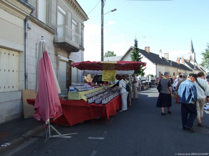 Braderie du dimanche 13 septembre 09 - Semblançay