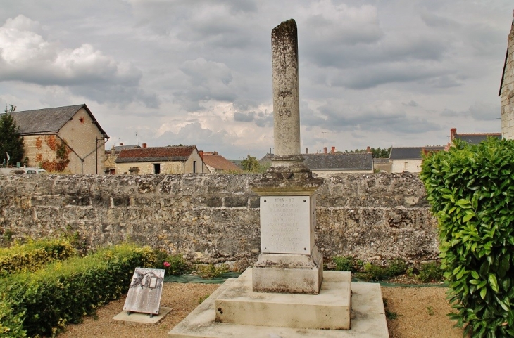 Monument-aux-Morts - Tavant