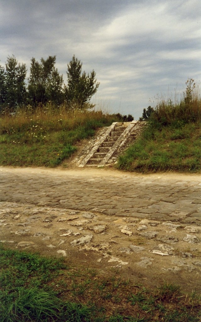 Escalier menant à la Loire - Tours