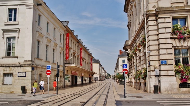 La Ville - Tours