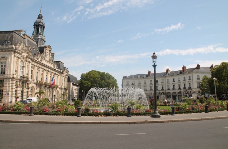 Photo à Tours (37000) : La Ville - Tours, 292292 Communes.com