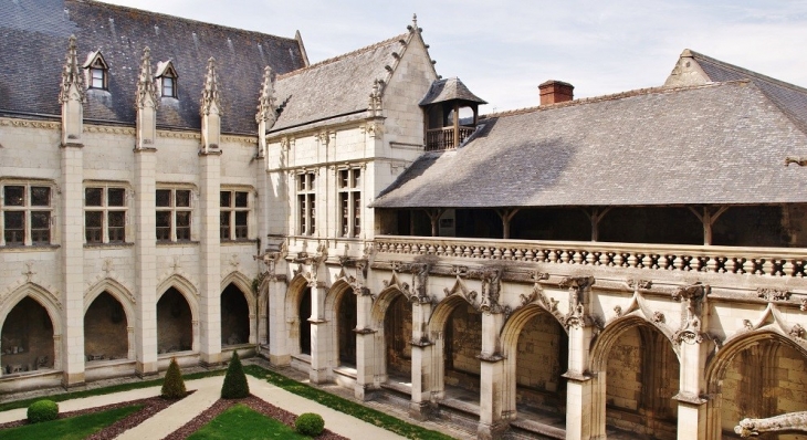 Le Cloître - Tours