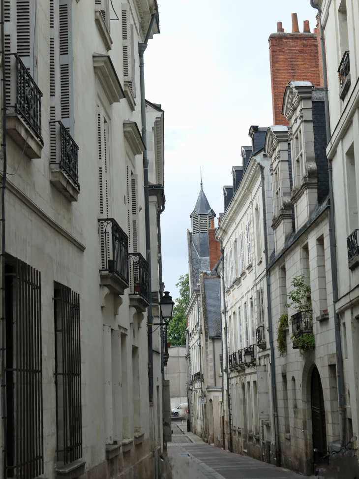 Rue Littré - Tours