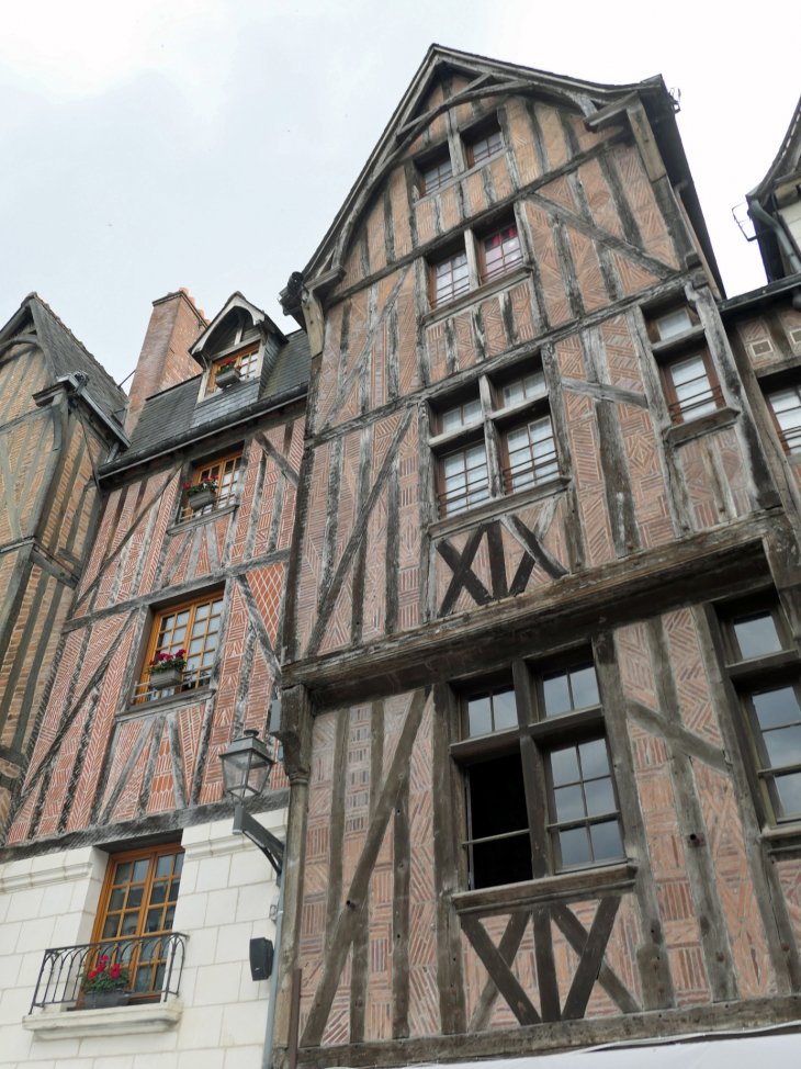 Maisons autour de la place Plumereau - Tours