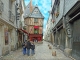 Photo précédente de Tours  Restaurant Léonard de Vinci. Maison du 15ème/16ème siècle, proche de la Place Plumereau. A l'angle de la rue de la Monnaie et de la rue des Orfèvres. 