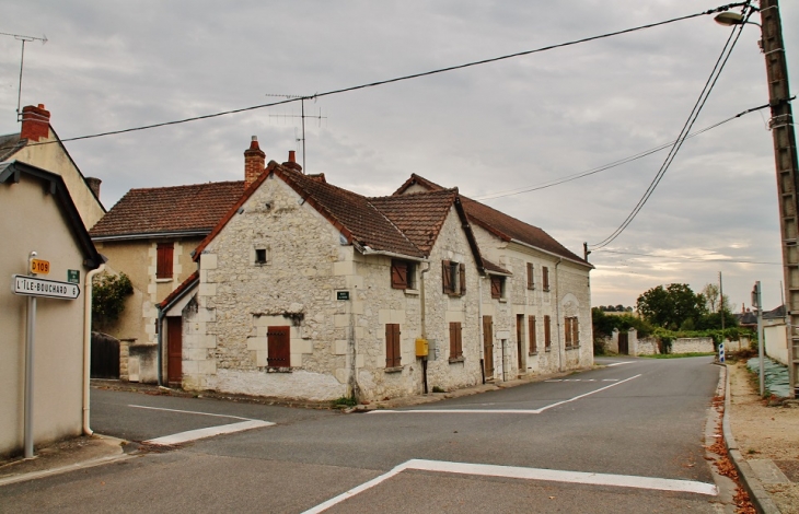 Le Village - Trogues