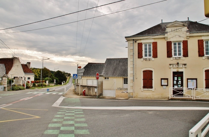 Le Village - Trogues