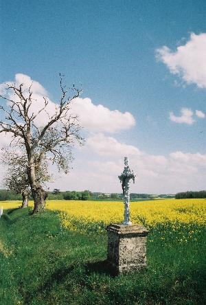 Sur la route d'esves le moutier - Varennes