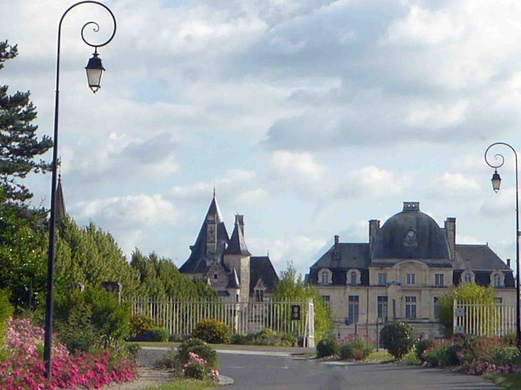 Arrivée dans le village - Verneuil-sur-Indre