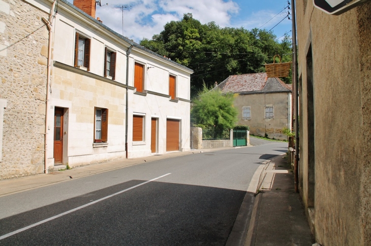 Le Village - Villaines-les-Rochers