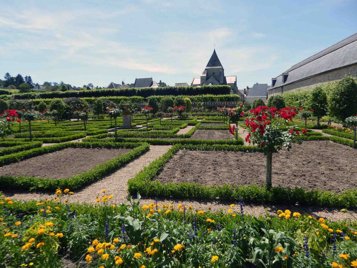 Le village vu des jardins - Villandry