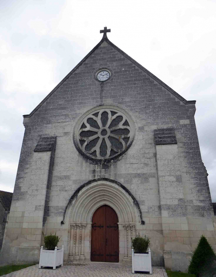 L'église - Azay-le-Ferron