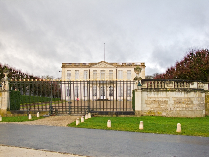  - Bouges-le-Château