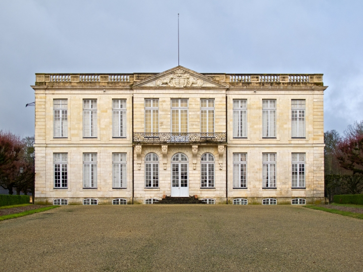 - Bouges-le-Château