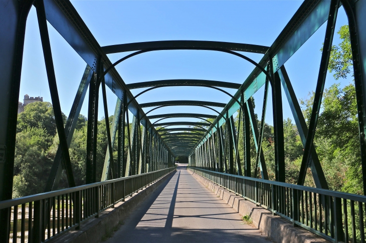 Le pont sur la Creuse. - Ciron