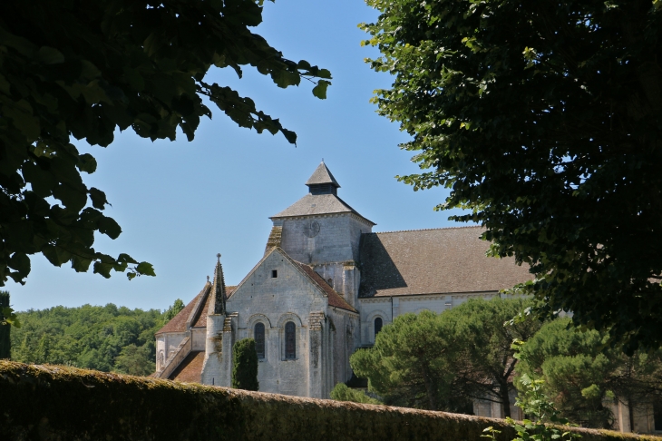 L'Abbaye Notre Dame. - Fontgombault