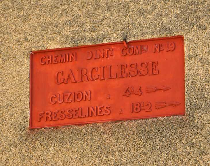 La plaque routière. - Gargilesse-Dampierre