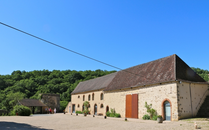 Place Alexandre Manceau. - Gargilesse-Dampierre