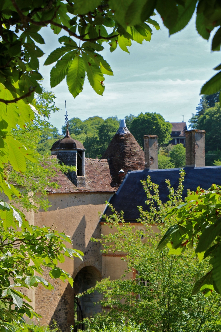 Le chateau. - Gargilesse-Dampierre