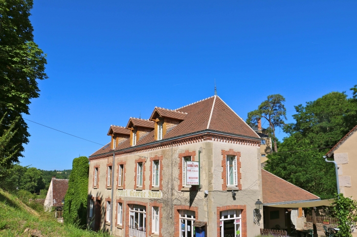 La brasserie. - Gargilesse-Dampierre