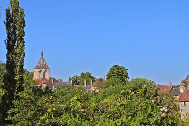 Vue sur le village. - Gargilesse-Dampierre