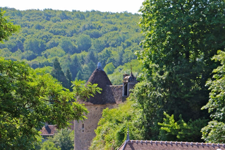 Vue sur le chateau. - Gargilesse-Dampierre