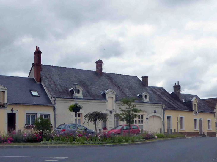 Maisons du hameau d'Entraigues - Langé