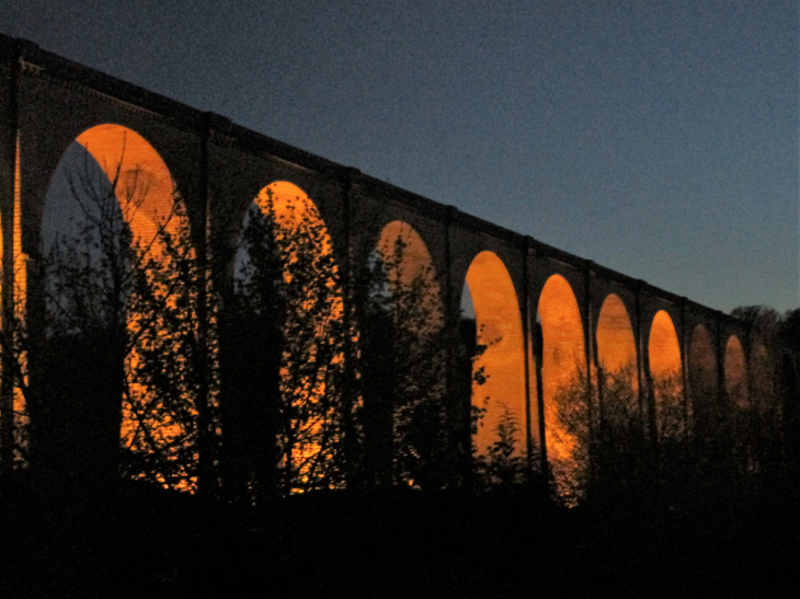 Le viaduc du BLANC (Indre). - Le Blanc