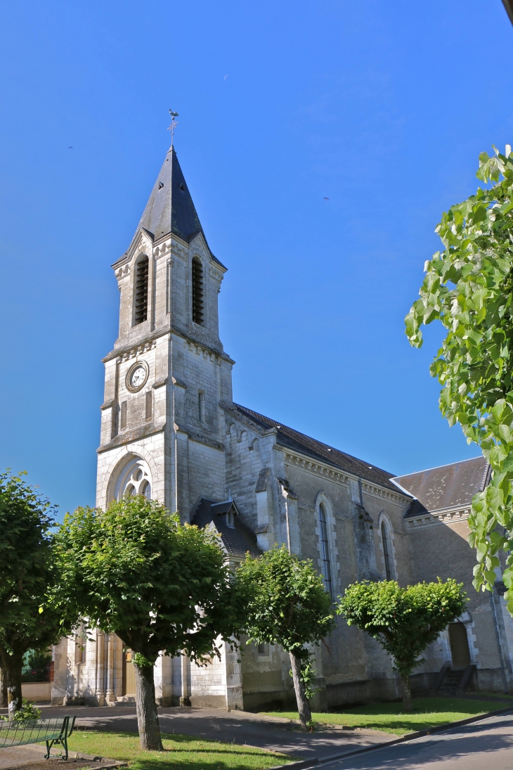 L'église Notre Dame. - Le Menoux