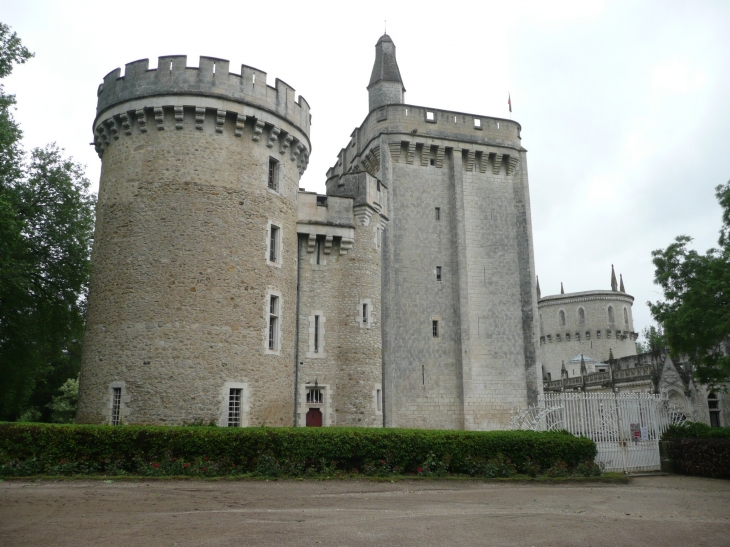 Chateau de Chateau Guillaume - Lignac