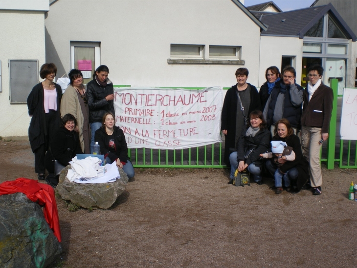 FERMETURE D'UNE CLASSE - Montierchaume