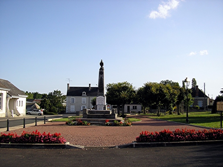 Monuments aux morts ville de Poulaines