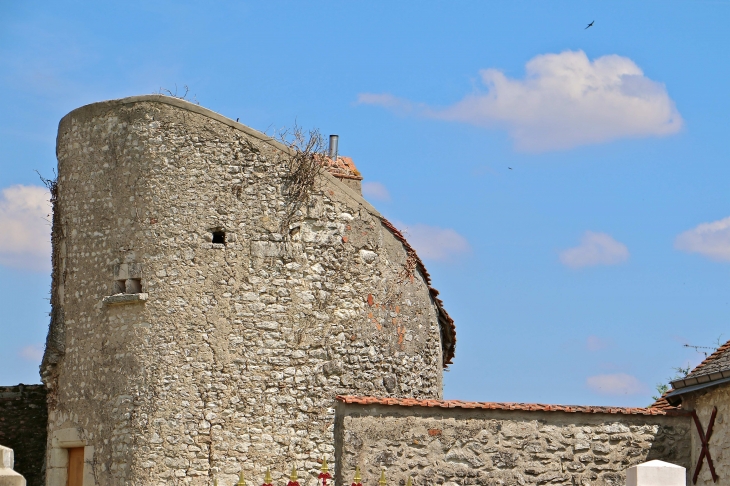 L'ancien colombier. - Saint-Genou