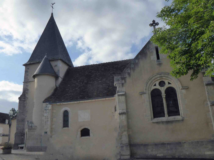 L'église - Saint-Hilaire-sur-Benaize