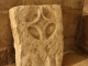 Eglise Saint Marcel : dans la crypte : pierre sculptée .