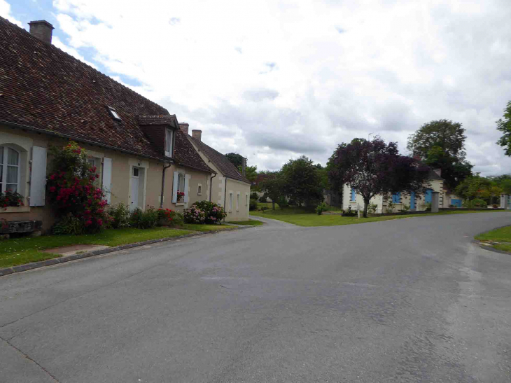 Maisons du village - Veuil