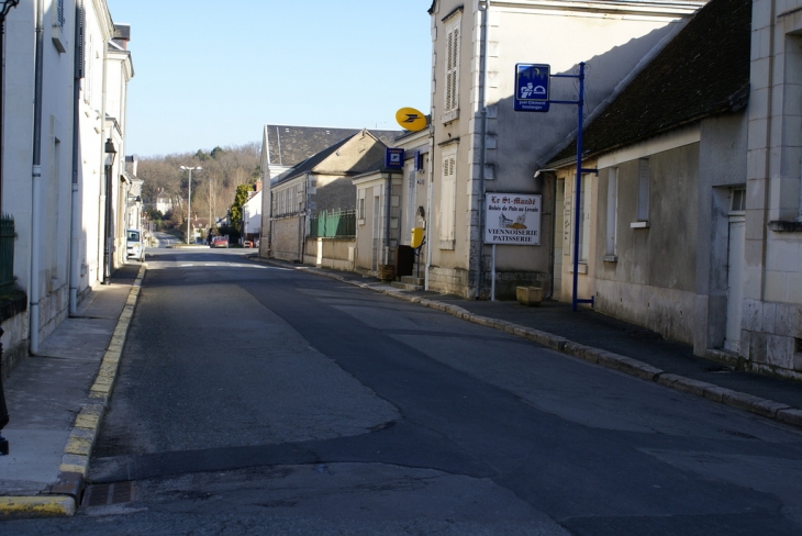 CENTRE VILLAGE DE LA RUE ST MANDE - Villentrois