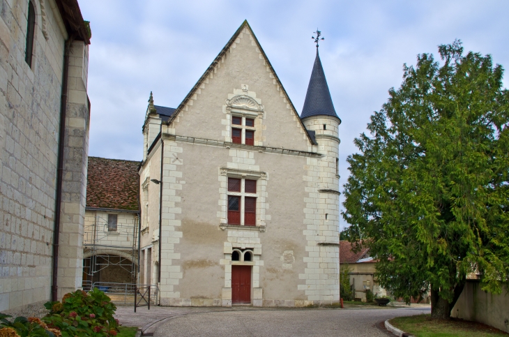 Maison du 16 ème siècle. - Angé