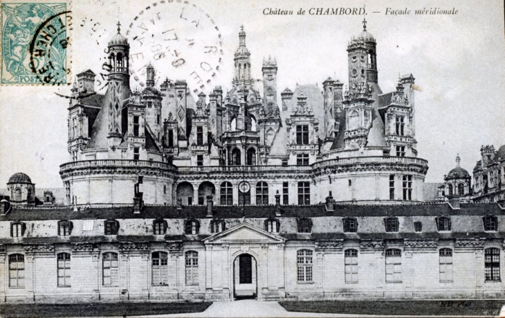 Façade Méridionale, vers 1906 (carte postale ancienne). - Chambord