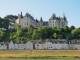 Face au château de Chaumont.